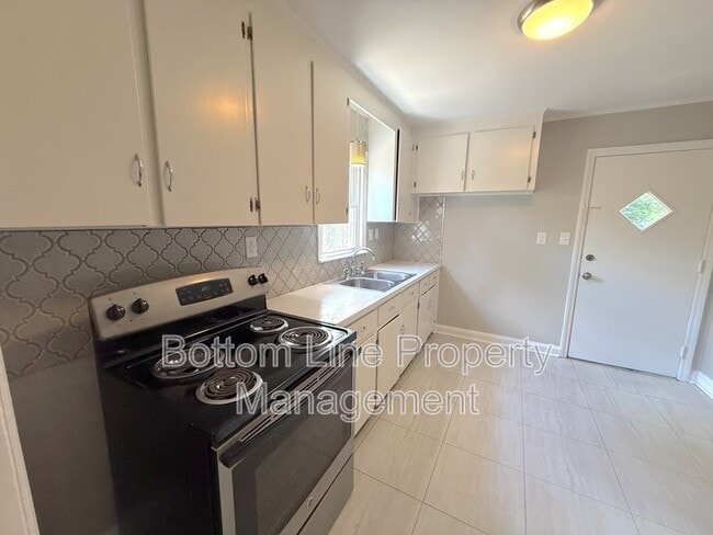 Foto del edificio - 3905 Tillman Rd