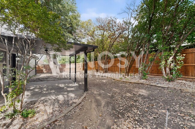 Building Photo - 1408 Seely St
