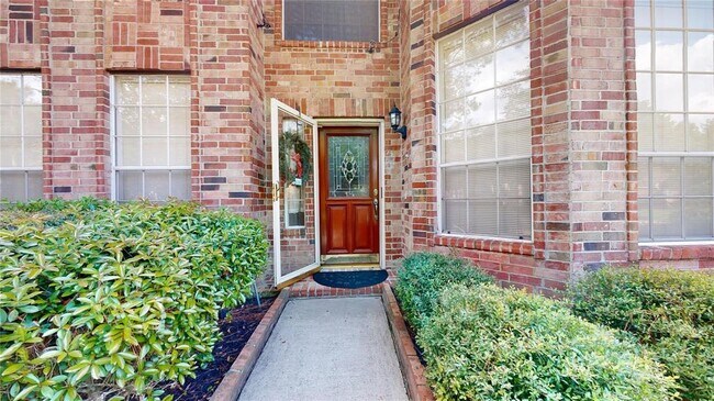 Foto del edificio - 17319 Jackson Pines Dr
