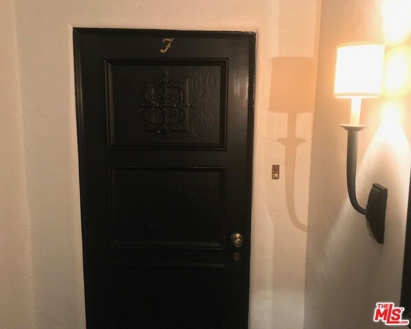 Foto del edificio - 1287 N Crescent Heights Blvd