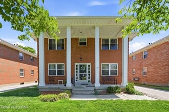 Building Photo - 119 McArthur Dr