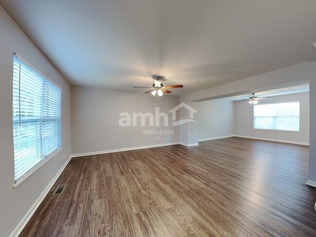 Foto del edificio - 5499 Lehman Meadows Drive