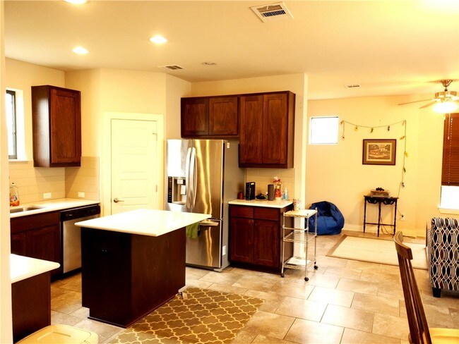 Building Photo - 2628 Witsome Loop