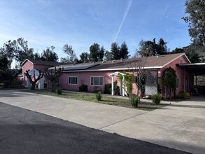 Building Photo - 2110 Low Chaparral Dr