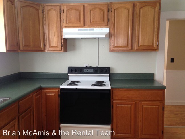 Foto del edificio - 3 br, 1 bath House - 344 Locust St.