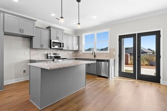 Building Photo - 241 Susan Lynn Dr