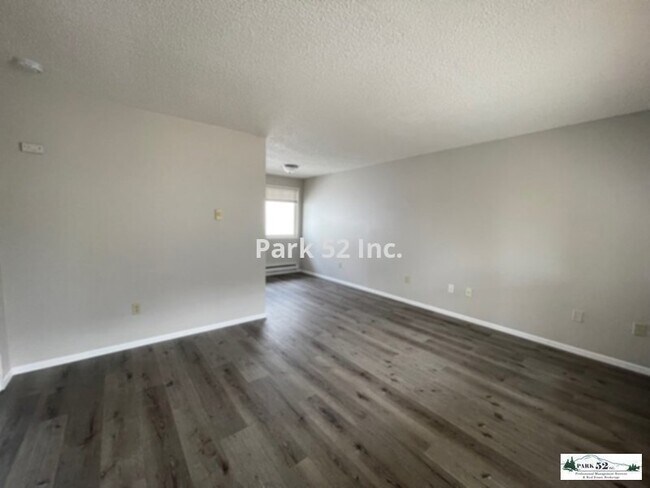 Foto del edificio - 631 N Fife St