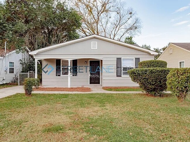 Building Photo - 18 Taylor St