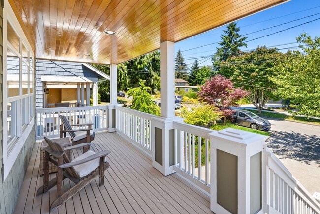 Foto del edificio - Gorgeous Big Ravenna Home in Seattle