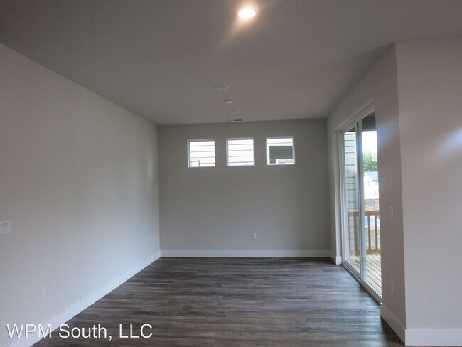 Building Photo - 6 br, 3.5 bath House - 33284 Glacier Ave SE
