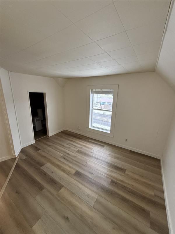 Foto del edificio - 514 E Eighth St