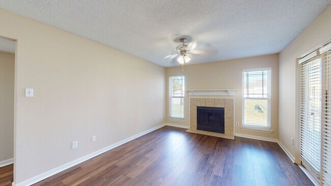 Interior Photo - Wellington Place at Olde Town