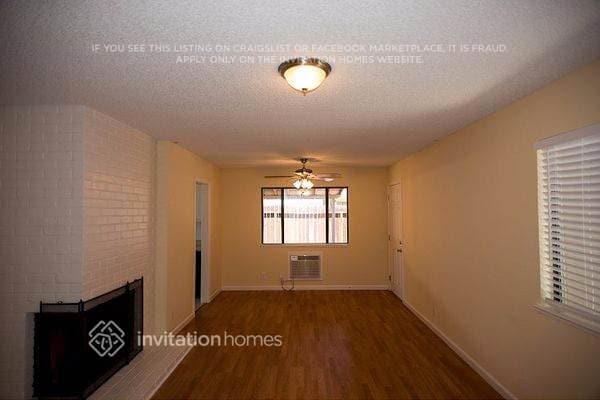 Foto del edificio - 4413 Brandt Way