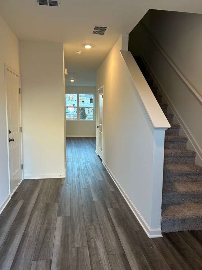 Photo - 69 Rydal Wy Townhome