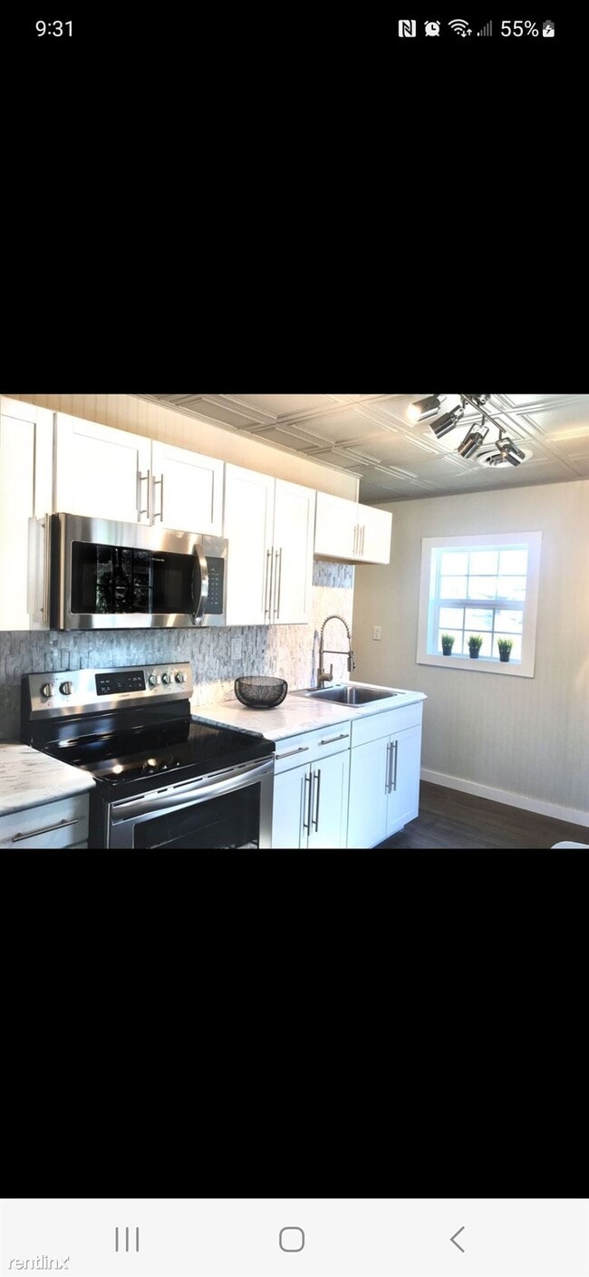 Building Photo - 3 br, 1 bath House - 3727 South Landess St...