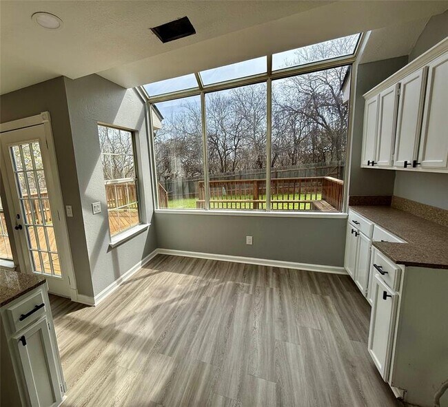 Foto del edificio - 2905 Six Gun Trail