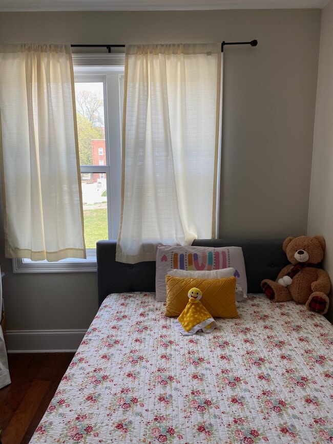 Bedroom 2 - 18 Johnson Ave
