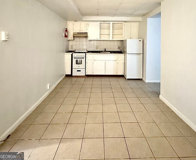 Building Photo - 1447 Oxford Rd NE