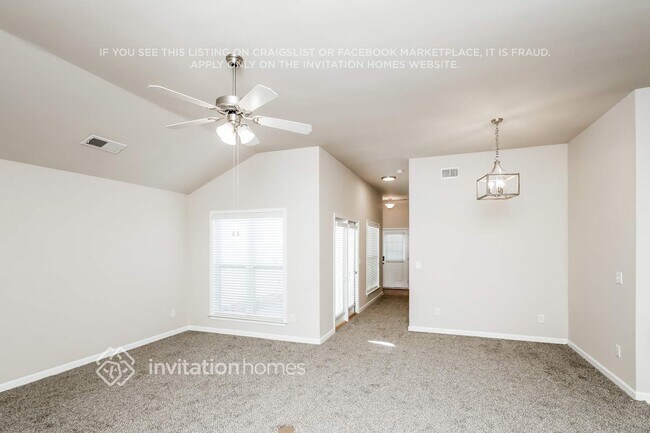 Foto del edificio - 351 Highland Falls Dr