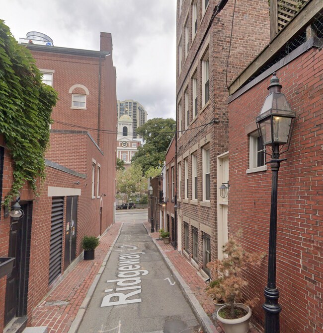 Foto del edificio - 11 Ridgeway Ln