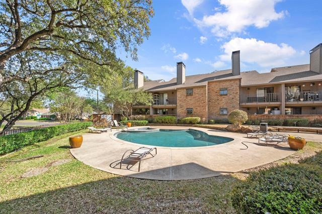 Building Photo - 15221 Berry Trail