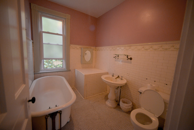 powder room - 726 Whitney Ave