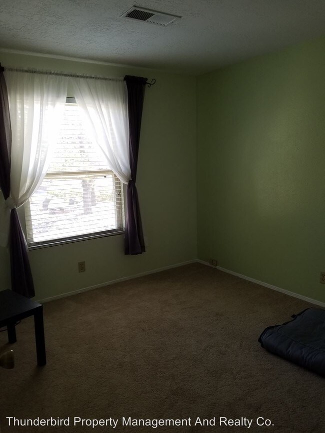 Foto del edificio - 2550 Rosswood Dr SE