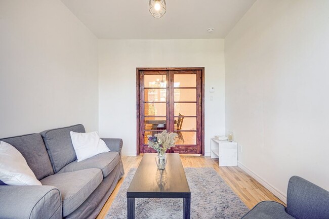 Building Photo - 736 St Godin