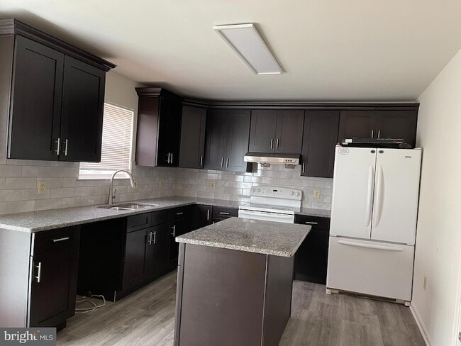 Building Photo - 4 Cognac Dr