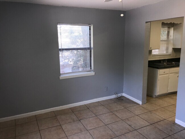 Foto del edificio - 2678 Ernest Street