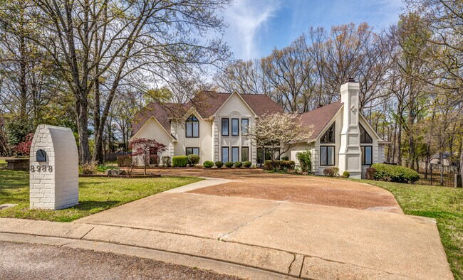 Foto del edificio - 8988 Forest Hill-Irene Cove
