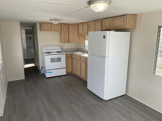 Foto del edificio - 5 Circle Dr