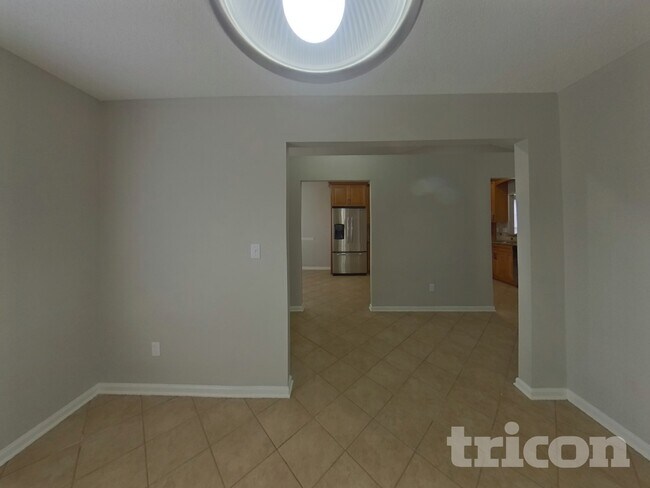 Foto del edificio - 131 Winborne Dr
