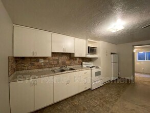 Building Photo - 145 E 500 S