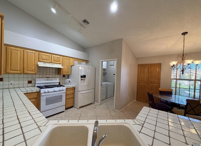 Foto del edificio - 3905 W 18th St