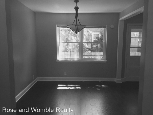 Building Photo - 1712 Core Ave