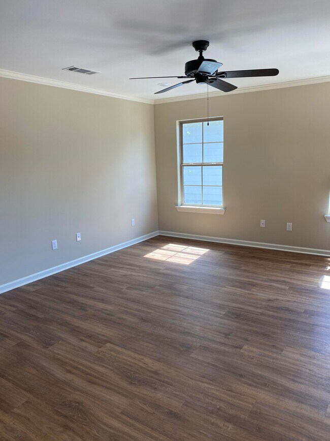 Foto del edificio - Fox Creek Townhomes