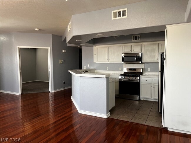 Building Photo - 6905 Cobre Azul Ave