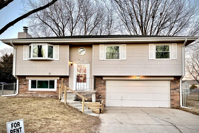 Foto del edificio - 7507 S 147th St