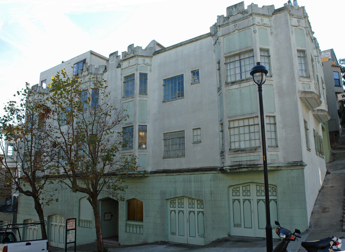 Building Photo - 845 Waller St