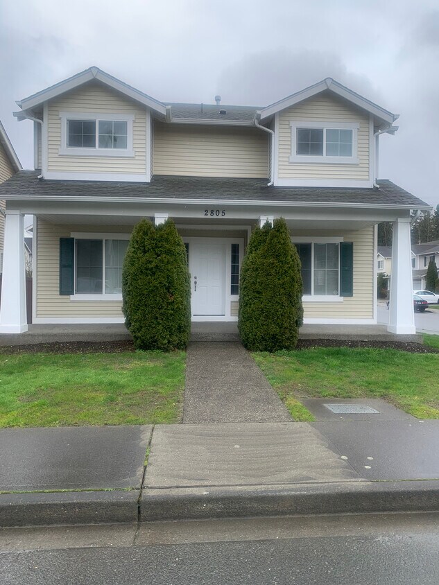 2805 NE 1st St, Renton, WA 98056 House Rental in Renton, WA
