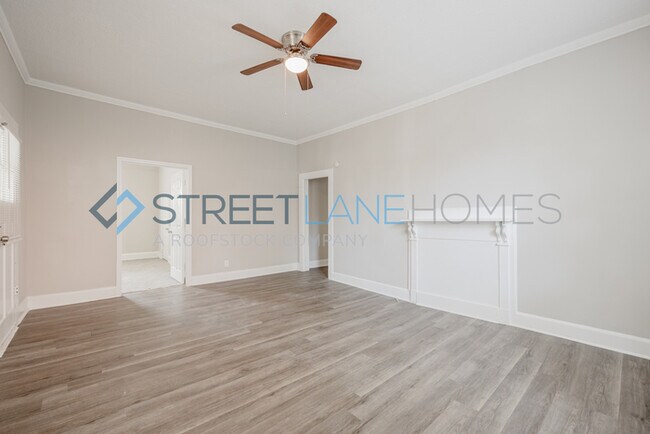 Building Photo - Charming 4 Bedroom in Columbus!