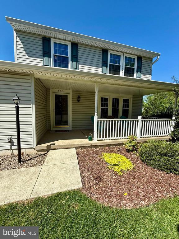 Foto principal - 2222 Stirrup Iron Ln