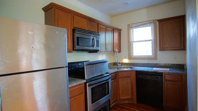 Foto del edificio - 230 Bay View Ave