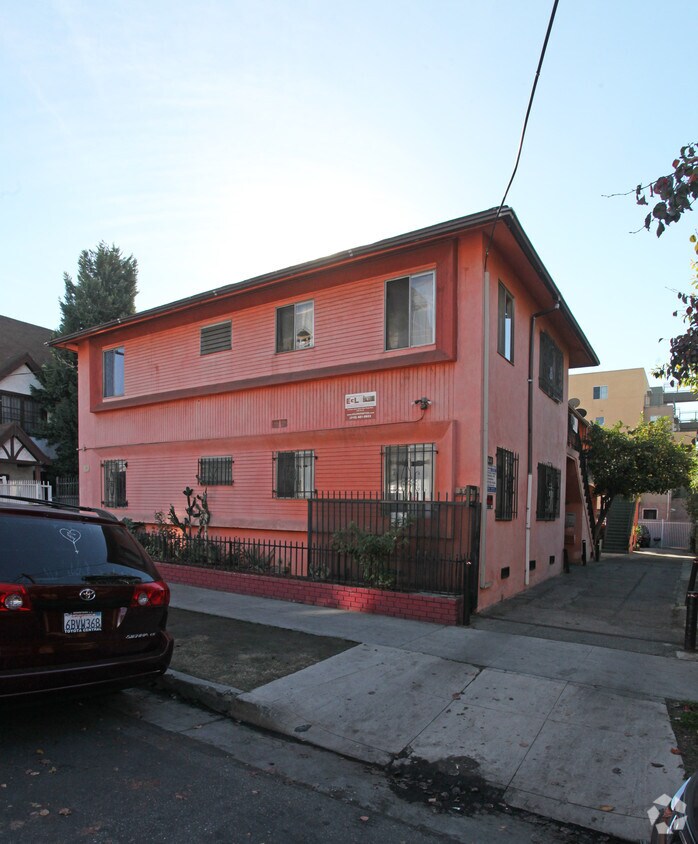 Foto del edificio - 5440 Harold Way