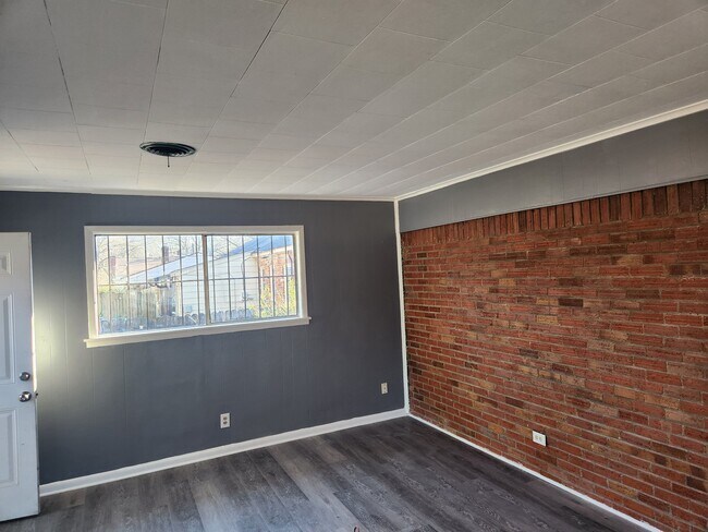 Foto del edificio - 3580 Gowan Dr