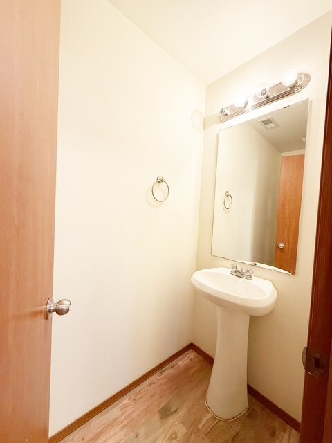 Foto del edificio - 4316 Wigeon Ave SW