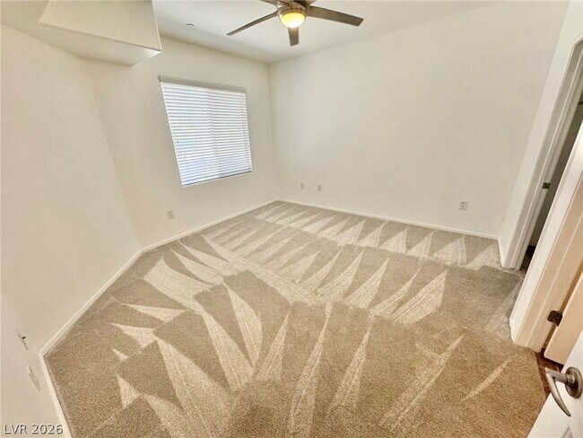 Foto del edificio - 8324 W Charleston Blvd