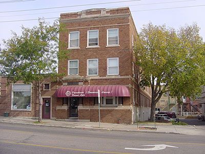 Primary Photo - 215 N 3rd St