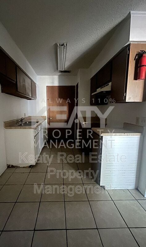 Building Photo - 101 Limoges St
